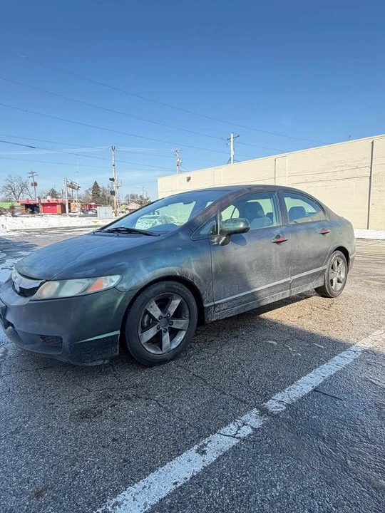 2011 Honda Civic 8th Gen - Image 4 of 8