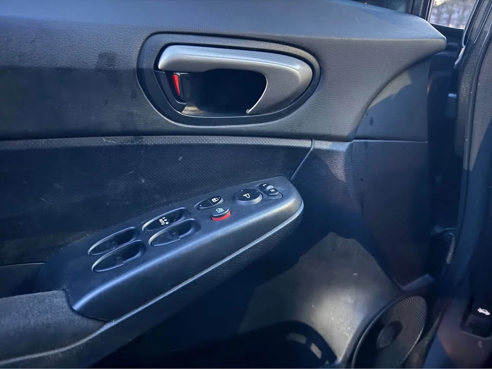 2011 Honda Civic 8th Gen - Image 14 of 18