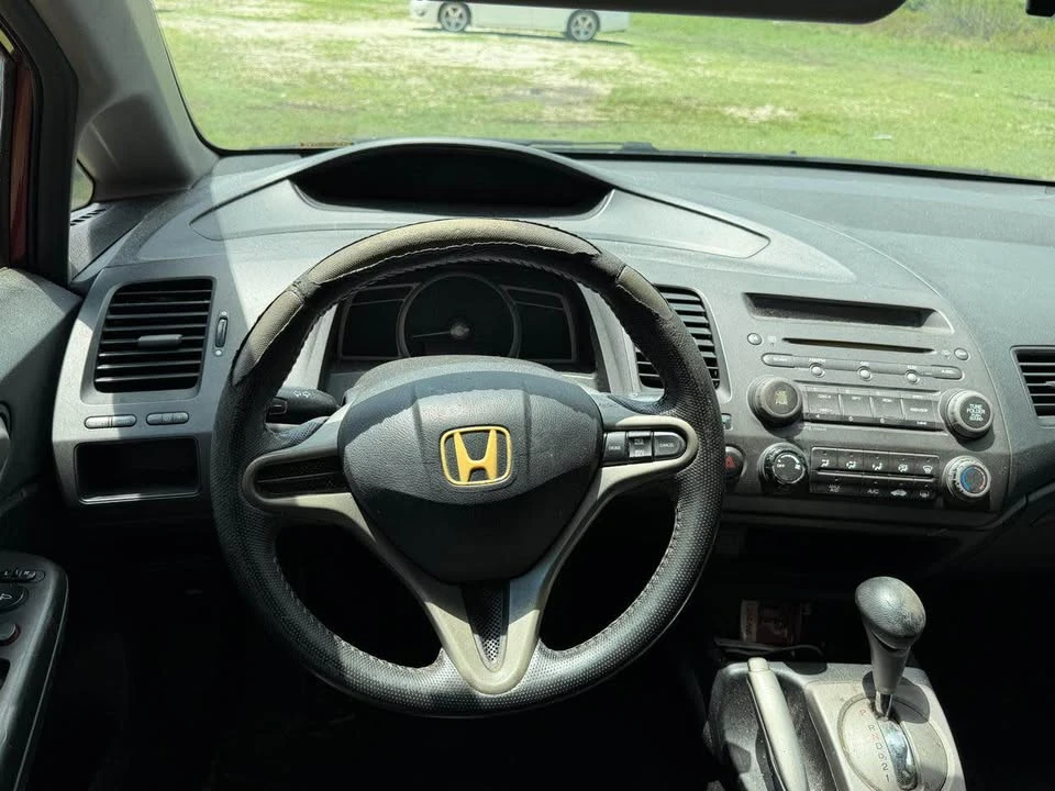 2011 Honda Civic 8th Gen - Image 6 of 6