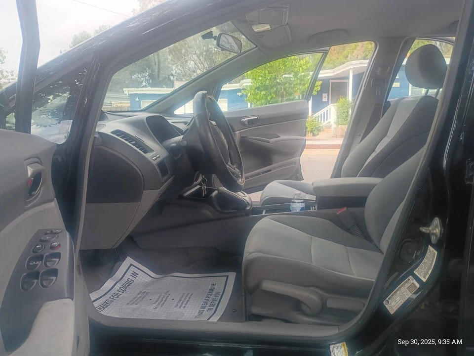2011 Honda Civic 8th Gen - Image 6 of 9