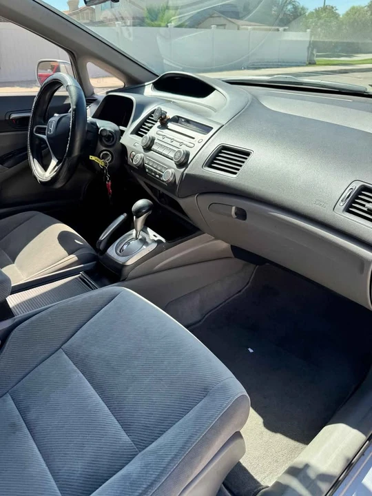 2011 Honda Civic 8th Gen - Image 10 of 11