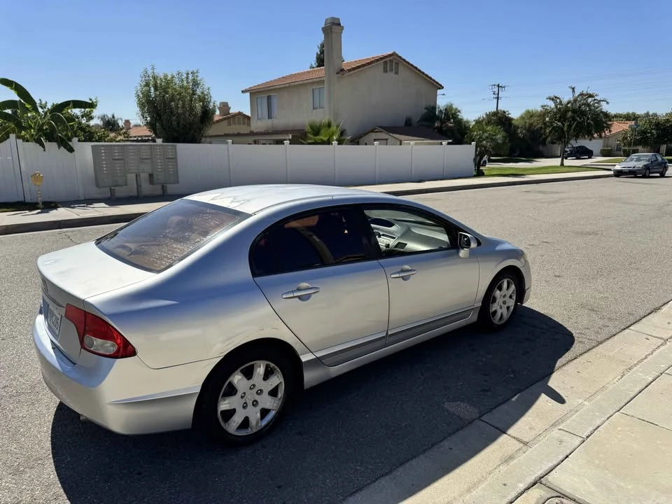 2011 Honda Civic 8th Gen - Image 6 of 11