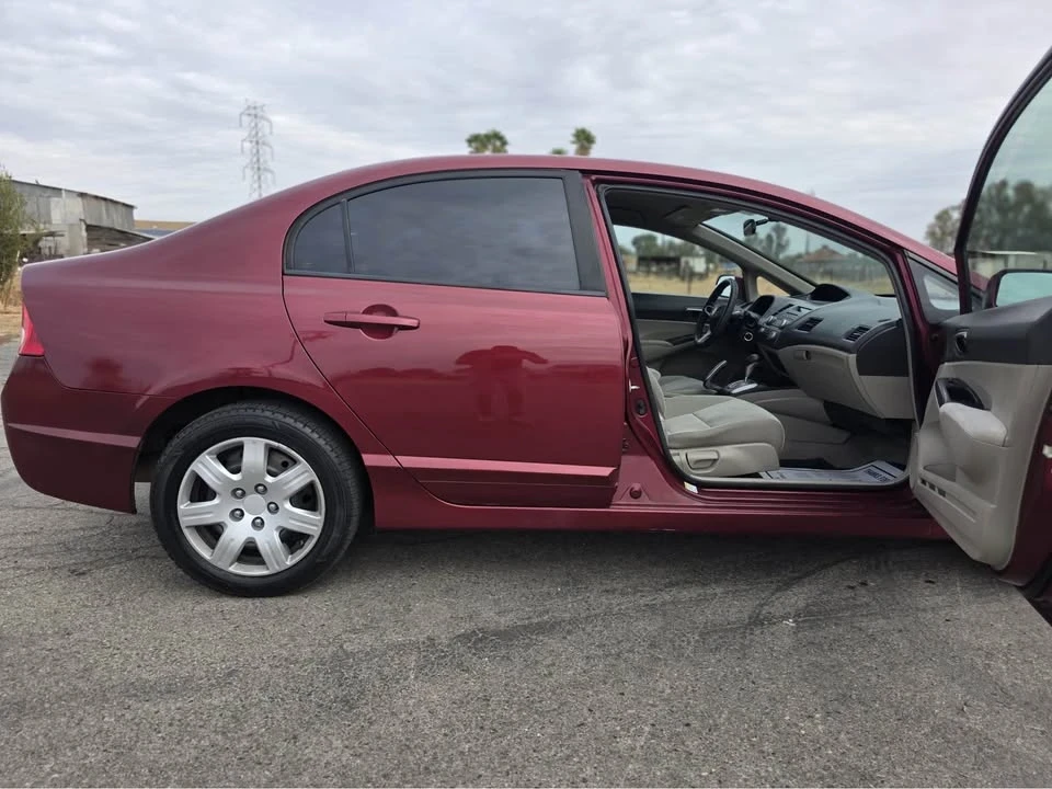 2011 Honda Civic 8th Gen - Image 10 of 15