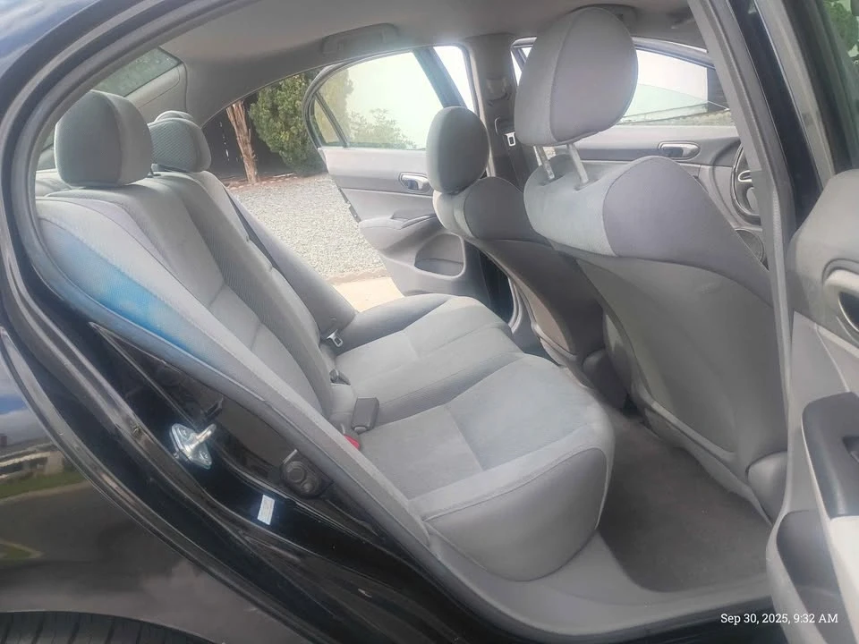 2011 Honda Civic 8th Gen - Image 9 of 9