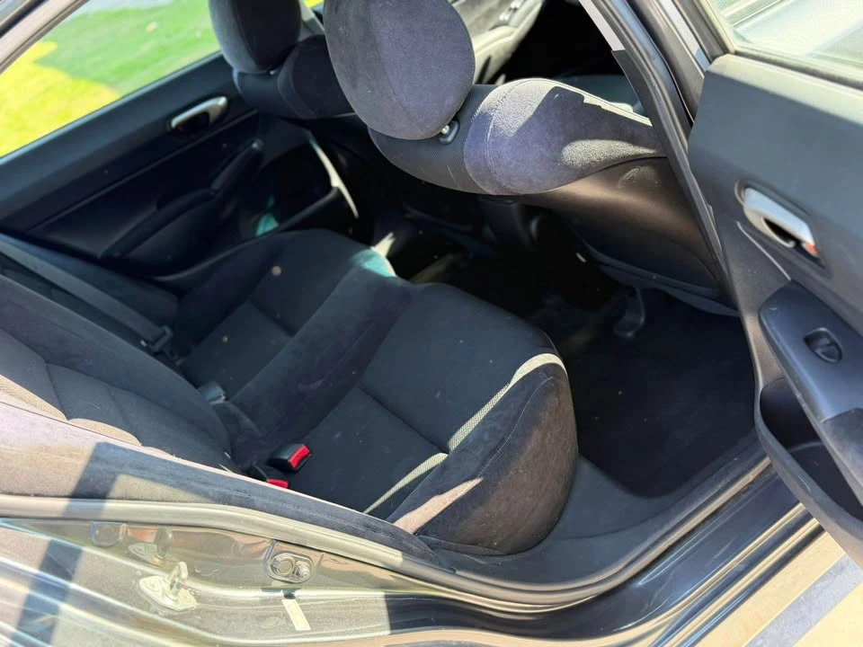 2011 Honda Civic 8th Gen - Image 6 of 9