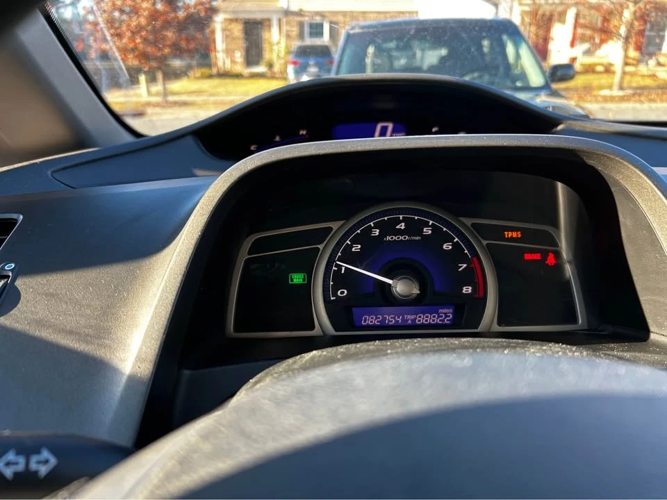 2011 Honda Civic 8th Gen - Image 7 of 19