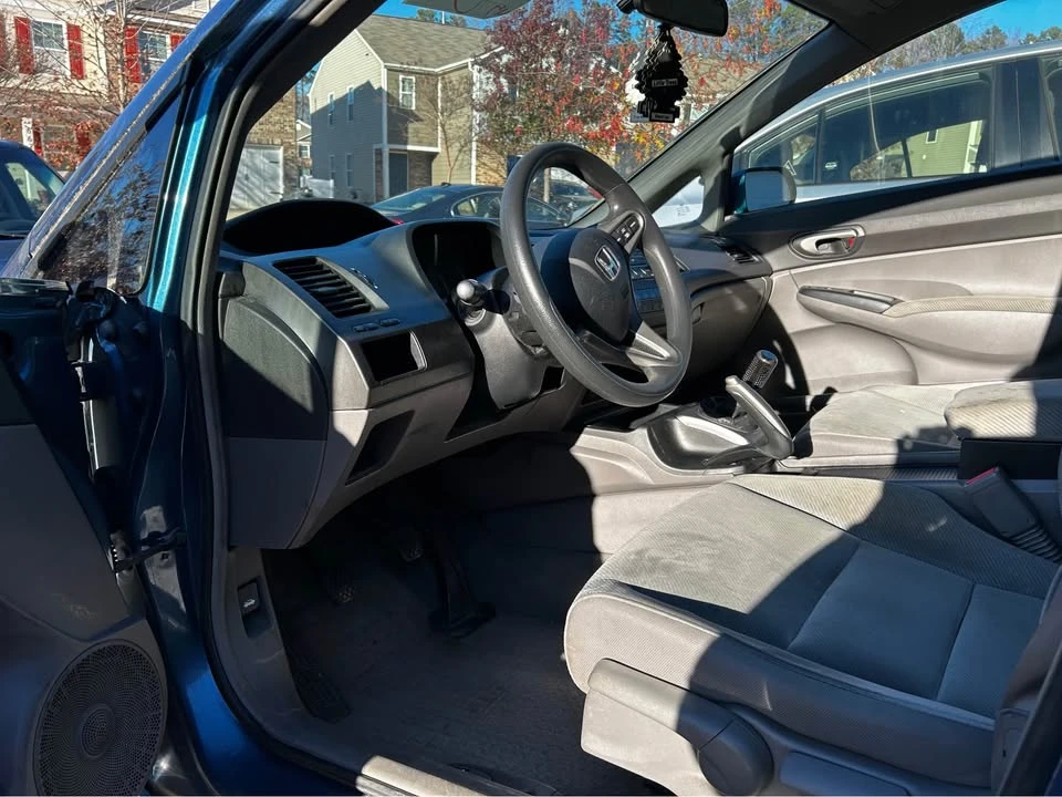 2011 Honda Civic 8th Gen - Image 3 of 19