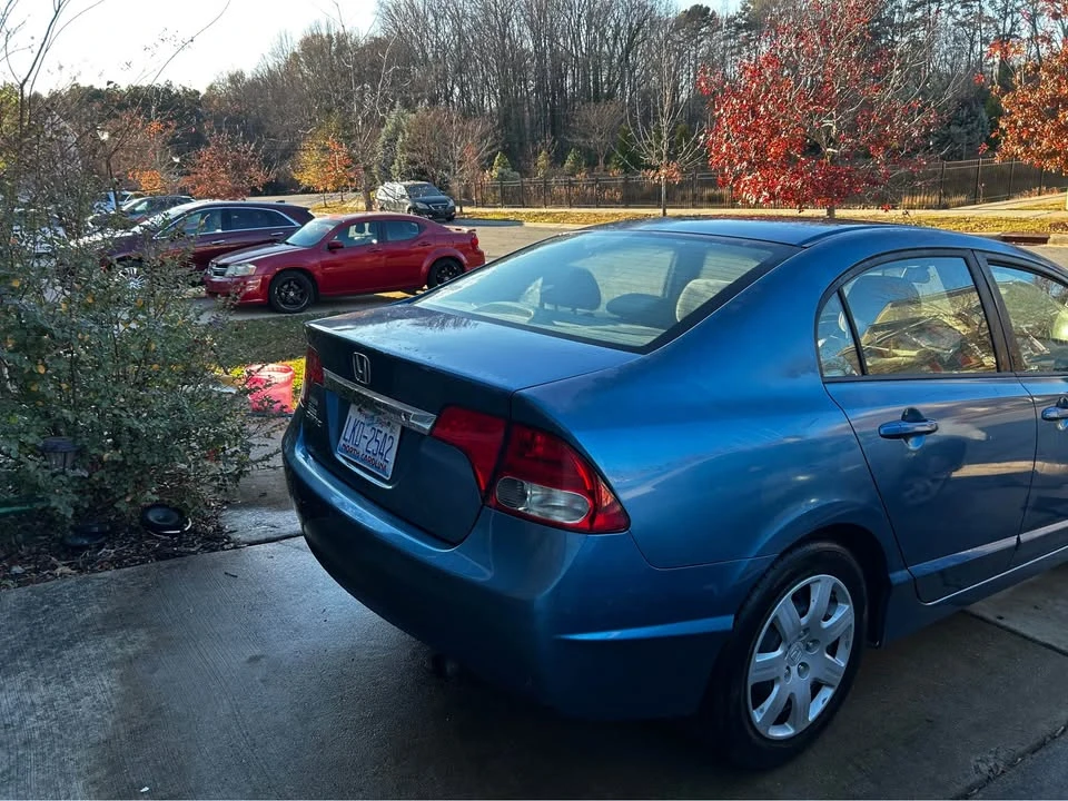 2011 Honda Civic 8th Gen - Image 10 of 19