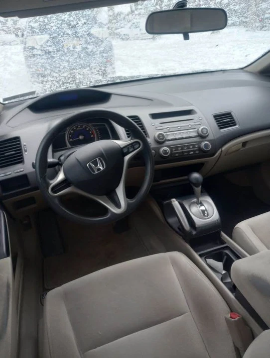2011 Honda Civic 8th Gen - Image 16 of 18