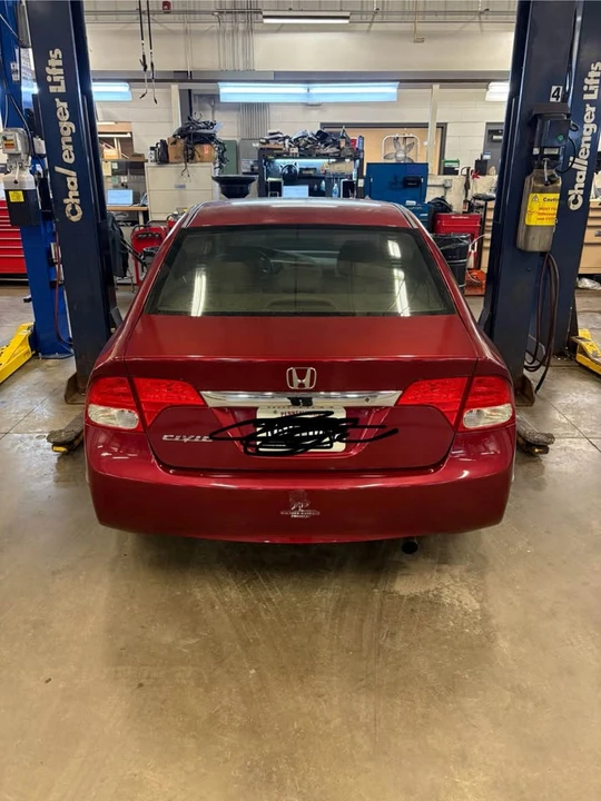 2011 Honda Civic 8th Gen - Image 3 of 18