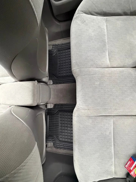 2011 Honda Civic 8th Gen - Image 8 of 15