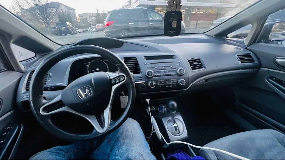 2011 Honda Civic 8th Gen - Image 8 of 9