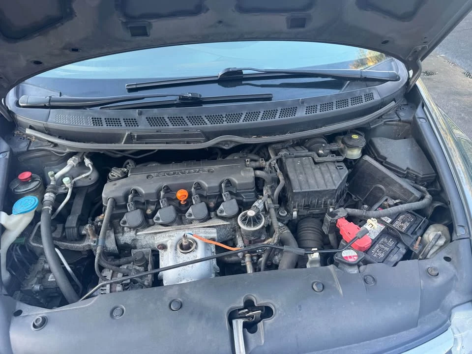 2011 Honda Civic 8th Gen - Image 2 of 12