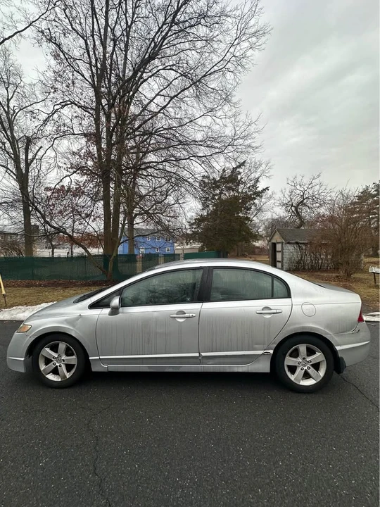 2011 Honda Civic 8th Gen - Image 5 of 12