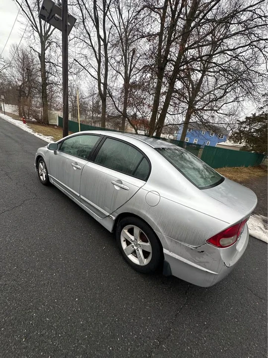 2011 Honda Civic 8th Gen - Image 6 of 12