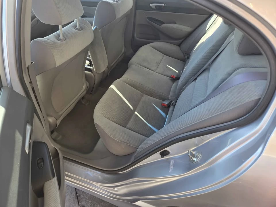 2011 Honda Civic 8th Gen - Image 4 of 9
