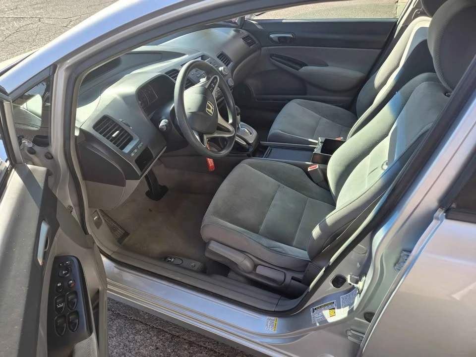2011 Honda Civic 8th Gen - Image 5 of 9