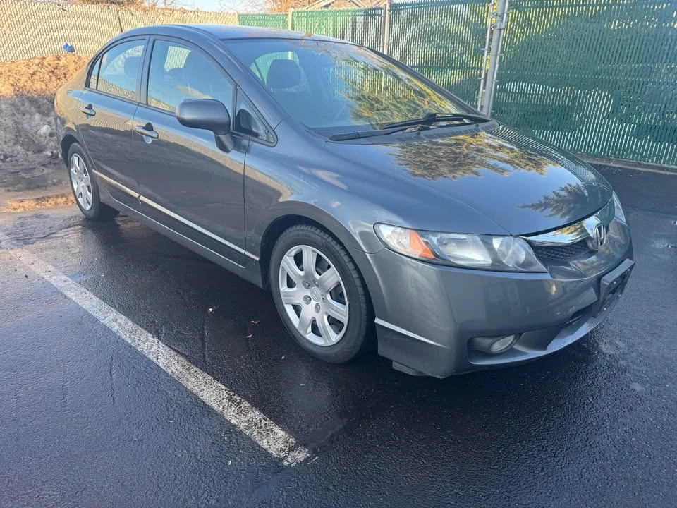 2011 Honda Civic 8th Gen - Image 8 of 12