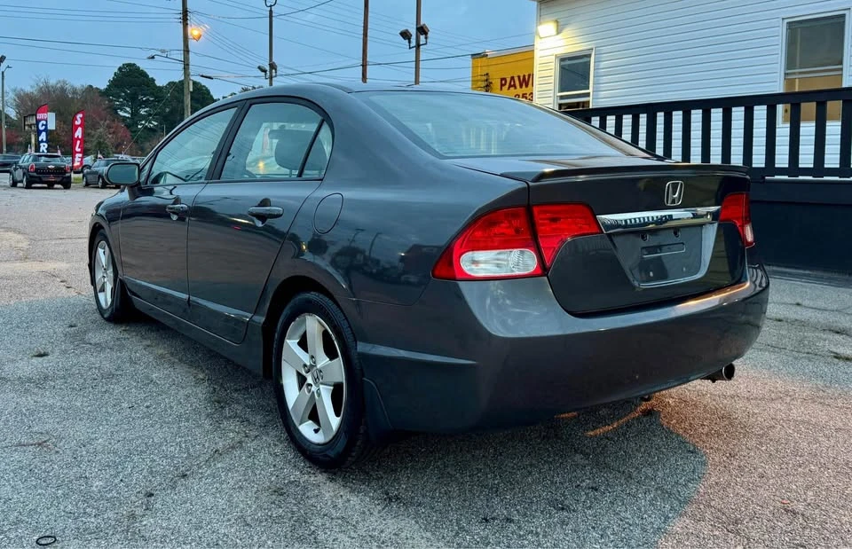 2011 Honda Civic 8th Gen - Image 4 of 16