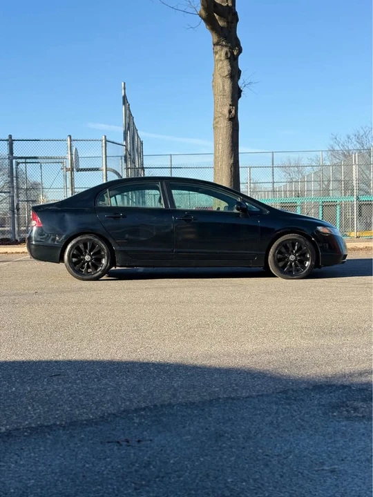 2011 Honda Civic 8th Gen - Image 6 of 14