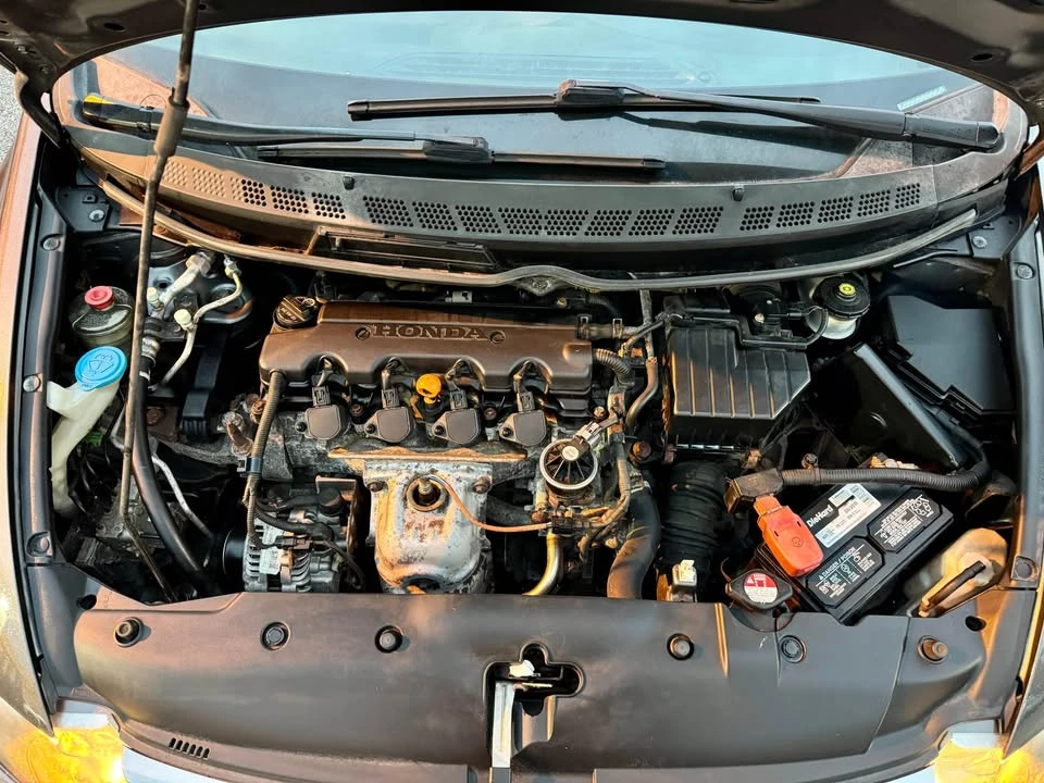 2011 Honda Civic 8th Gen - Image 10 of 16