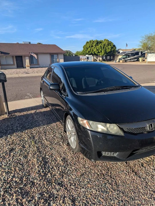 2011 Honda Civic 8th Gen - Image 2 of 9