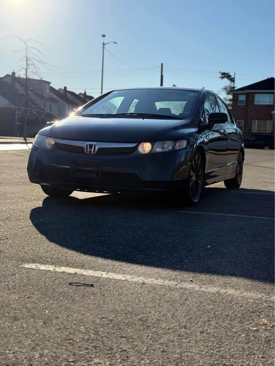 2011 Honda Civic 8th Gen - Image 2 of 14