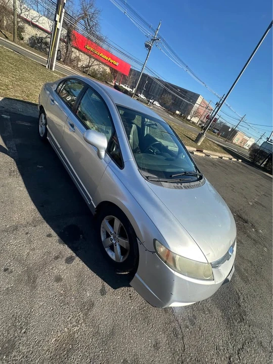 2011 Honda Civic 8th Gen - Image 7 of 14