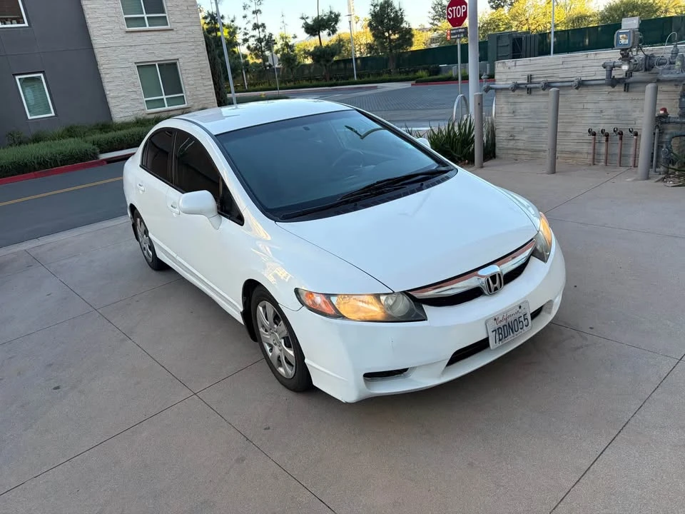 2011 Honda Civic 8th Gen - Image 6 of 13