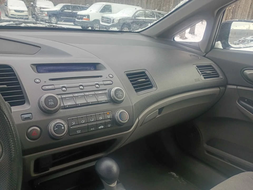 2011 Honda Civic 8th Gen - Image 7 of 8