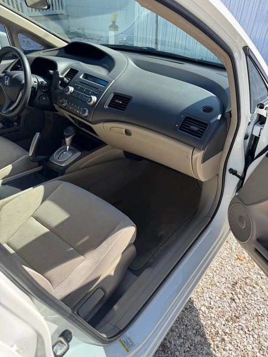 2011 Honda Civic 8th Gen - Image 12 of 18