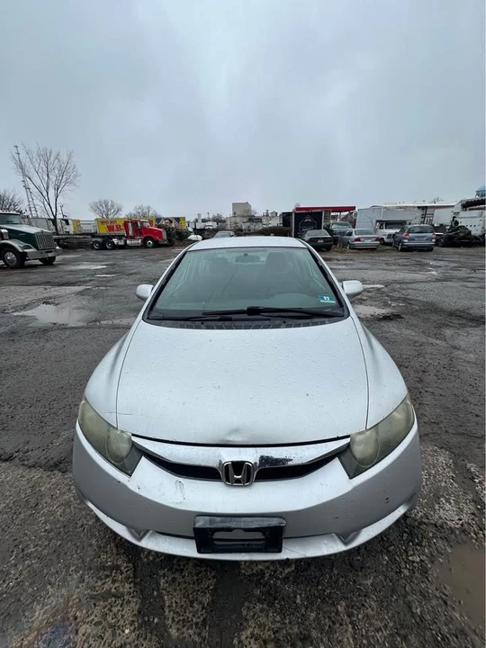 2011 Honda Civic 8th Gen - Image 6 of 12