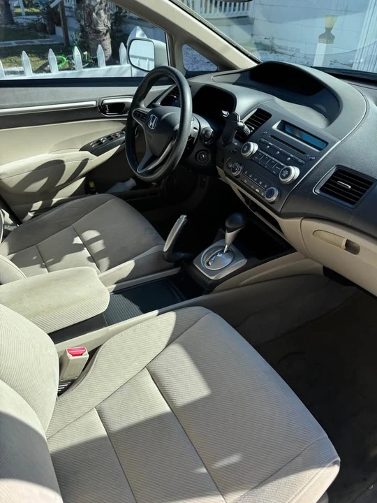 2011 Honda Civic 8th Gen - Image 10 of 18