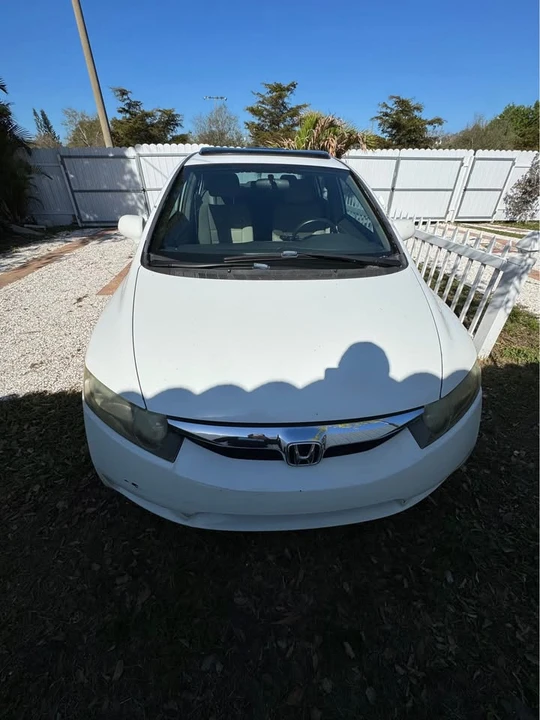 2011 Honda Civic 8th Gen - Image 17 of 18