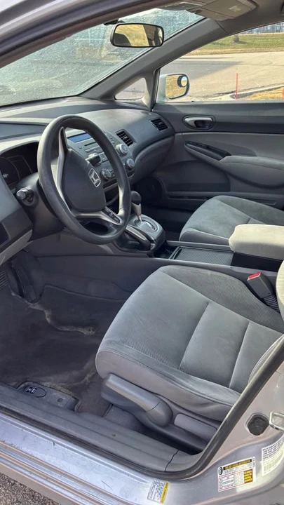 2011 Honda Civic 8th Gen - Image 8 of 13