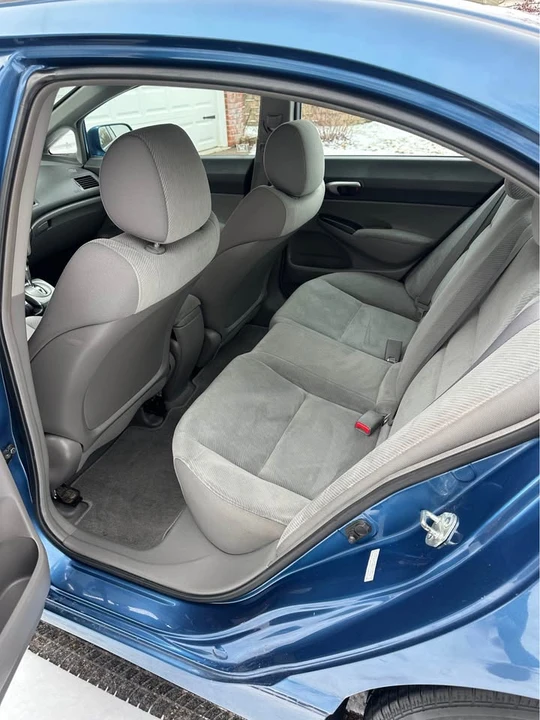 2011 Honda Civic 8th Gen - Image 9 of 20