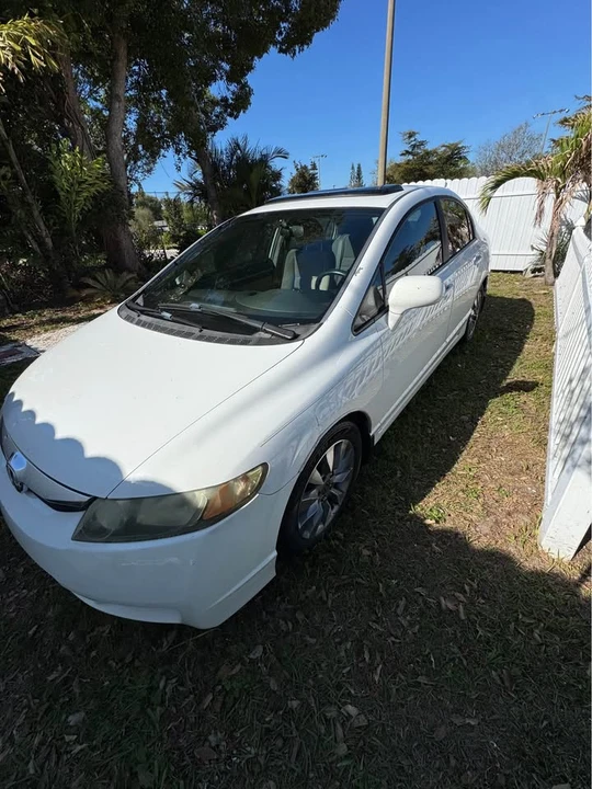 2011 Honda Civic 8th Gen - Image 16 of 18
