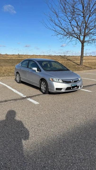 2011 Honda Civic 8th Gen - Image 7 of 13