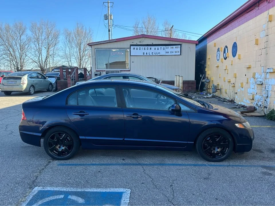 2011 Honda Civic 8th Gen - Image 3 of 10