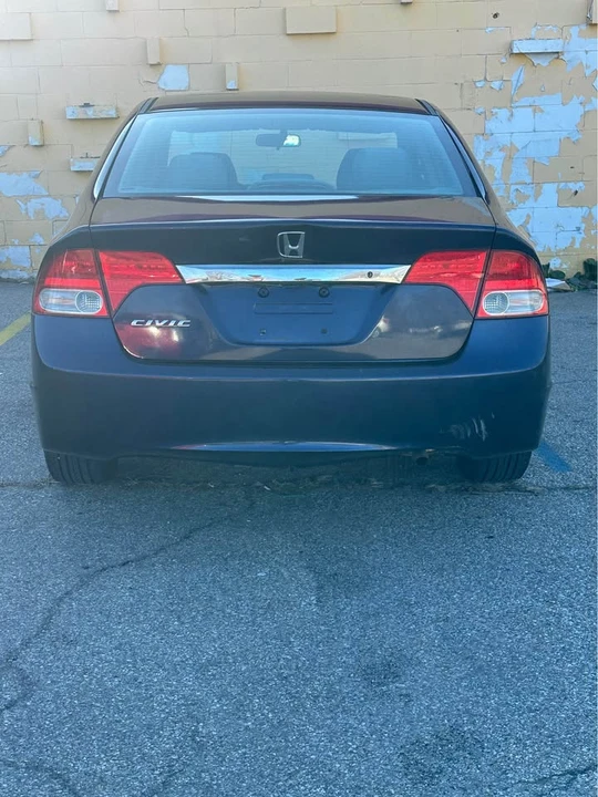 2011 Honda Civic 8th Gen - Image 4 of 10