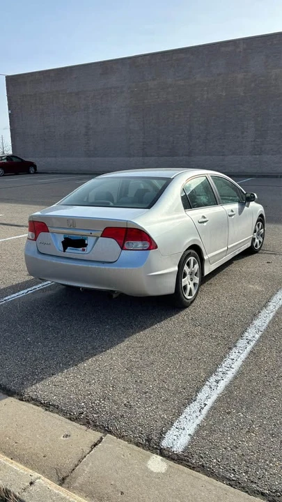 2011 Honda Civic 8th Gen - Image 5 of 13