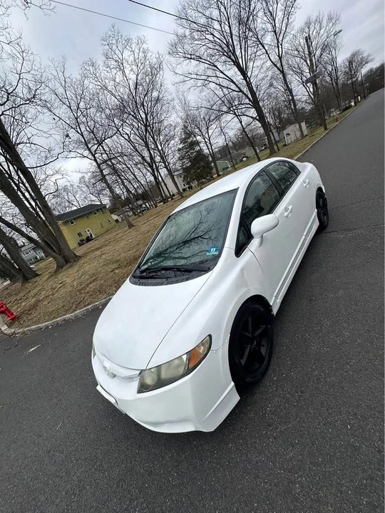 2011 Honda Civic 8th Gen - Image 6 of 8