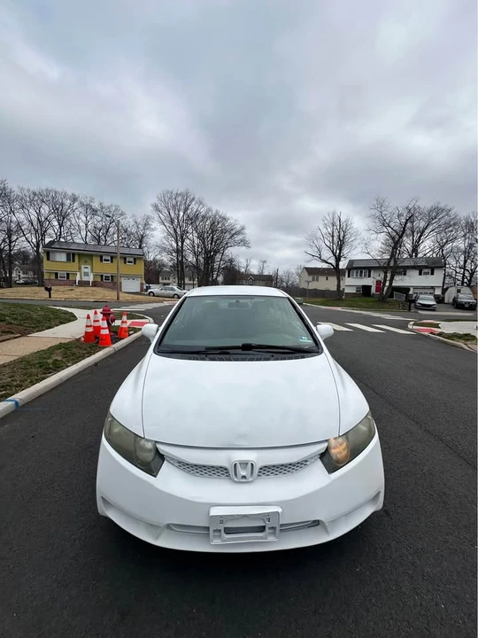 2011 Honda Civic 8th Gen - Image 4 of 10