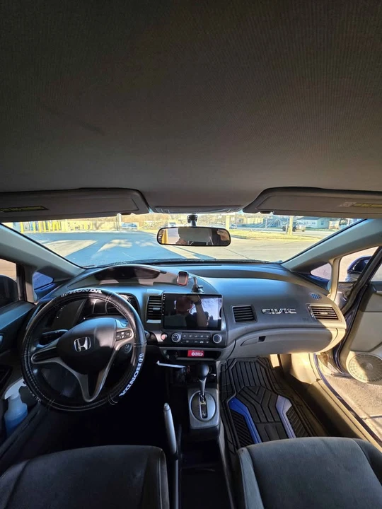 2011 Honda Civic 8th Gen - Image 6 of 9