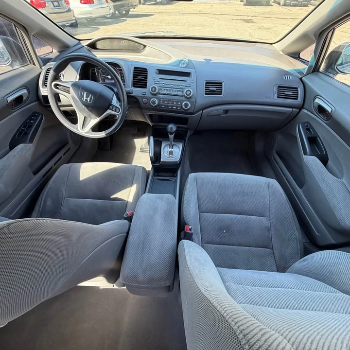 2011 Honda Civic 8th Gen - Image 10 of 10
