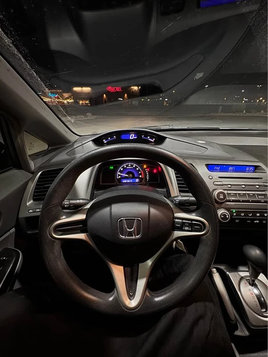 2011 Honda Civic 8th Gen - Image 6 of 14