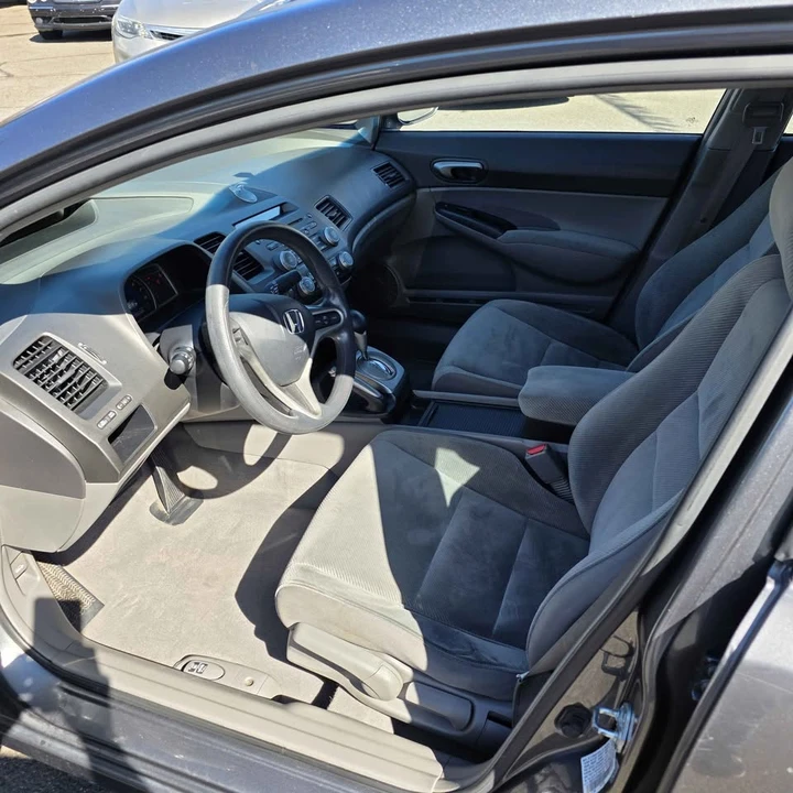 2011 Honda Civic 8th Gen - Image 9 of 15