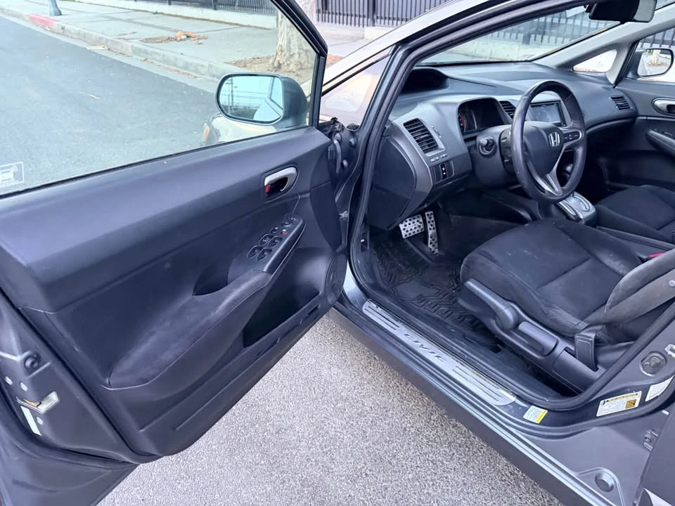 2011 Honda Civic 8th Gen - Image 14 of 17
