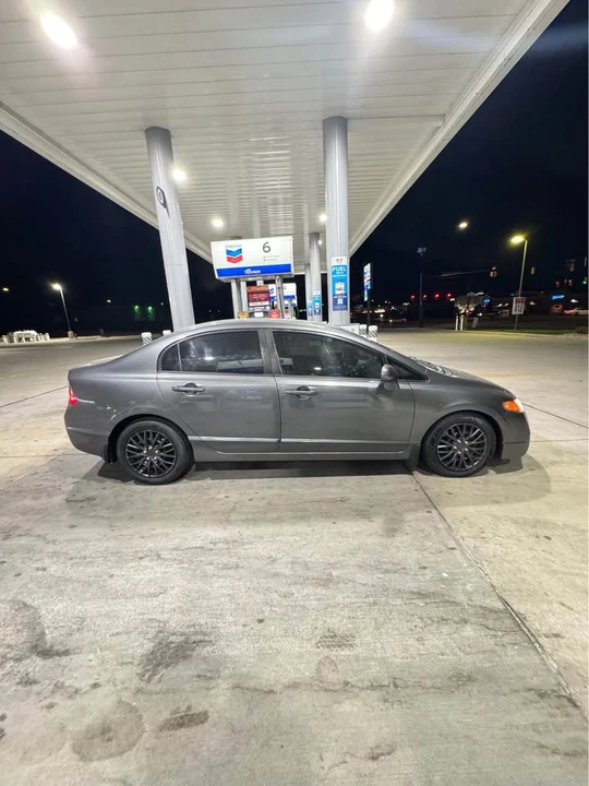 2011 Honda Civic 8th Gen - Image 4 of 14