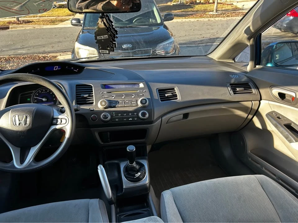 2011 Honda Civic 8th Gen - Image 12 of 18